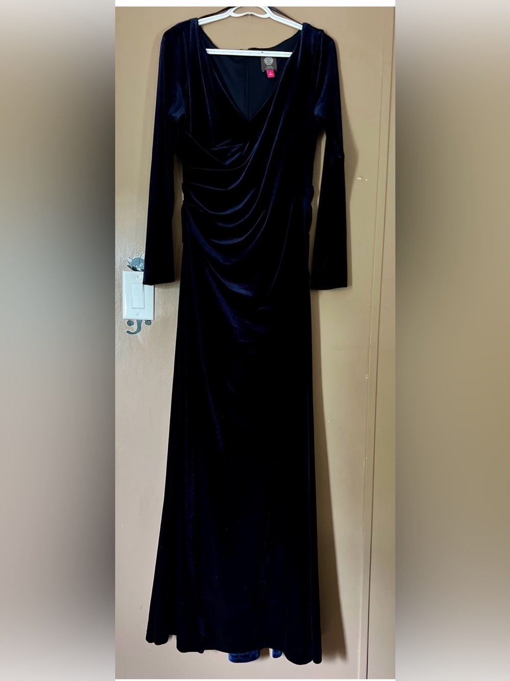 Elegant dark blue Velvet Long-Sleeve Evening Dress
